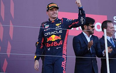 Max Verstappen pakt met Red Bull de constructeurstitel in Japan: ‘Het was een ongelofelijk weekend’