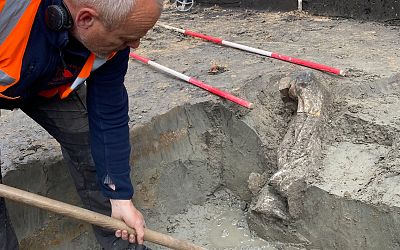 Archeologen vinden beeldje onder voormalig parkeerterrein van de Jaarbeurs in Utrecht