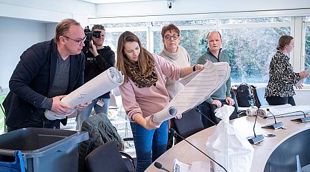 Mogelijk hertelling van stemmen in Nederland na “onverklaarbare telverschillen” bij vier stembureaus