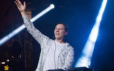 Unicum voor DJ Tiësto tijdens Super Bowl: 'Ik kan niet wachten!' - Omroep Brabant