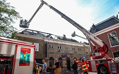 Geen gewonden bij grote brand in uitgaansgelegenheid Club 1841 in Sneek: - Leeuwarder Courant