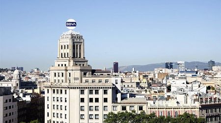 Spaanse bank BBVA doet vijandig bod op rivaal Sabadell