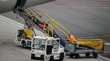 Inspectie: werk bagageafhandelaren Schiphol nog steeds te zwaar