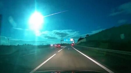 Grote meteoor kleurt lucht boven Portugal blauw: 'Dit is krankzinnig' - RTL.nl