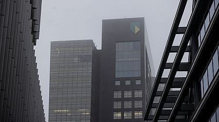 Staat vermindert belang in ABN Amro