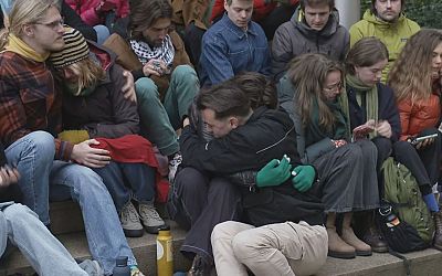 Milieudefensie aangeslagen na verlies klimaatzaak, uitspraak biedt wel aanknopingspunten