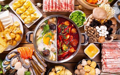 Gezellig samen tafelen: zo zet je een origineel kerstdiner op tafel met de Hot Pot