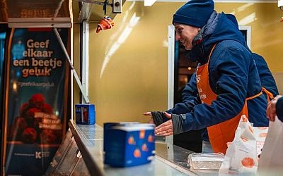 Uniek in Utrecht: deze speciale oliebol haal je alleen bij deze kramen