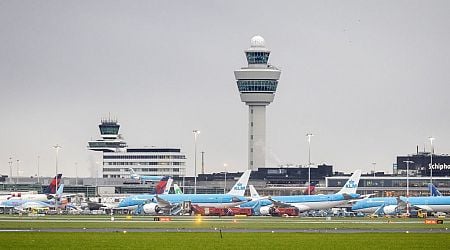 Kwart minder vluchten op Schiphol rond NAVO-top in juni