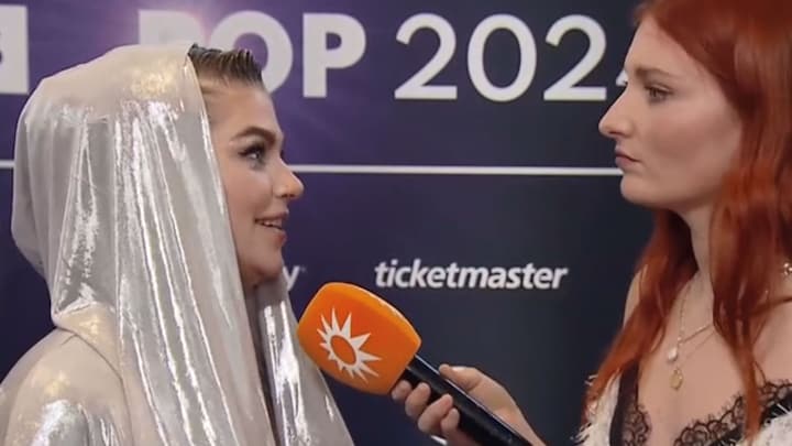 Roxeanne Hazes 'heel blij' dat broer André weer in haar leven is: 'Maar stap voor stap' - RTL.nl