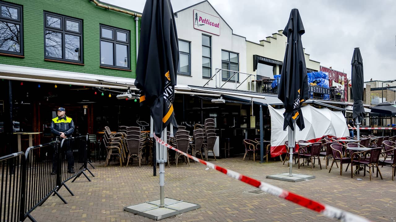 Café in Ede opent week na gijzeling deuren weer: 'Vraag niet naar ons verhaal' - NU.nl