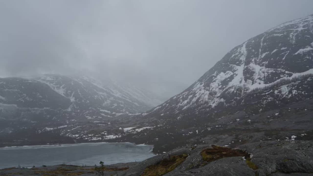 Nederlandse student vermist in Noorwegen, zoektocht gestaakt door slecht weer - NU.nl