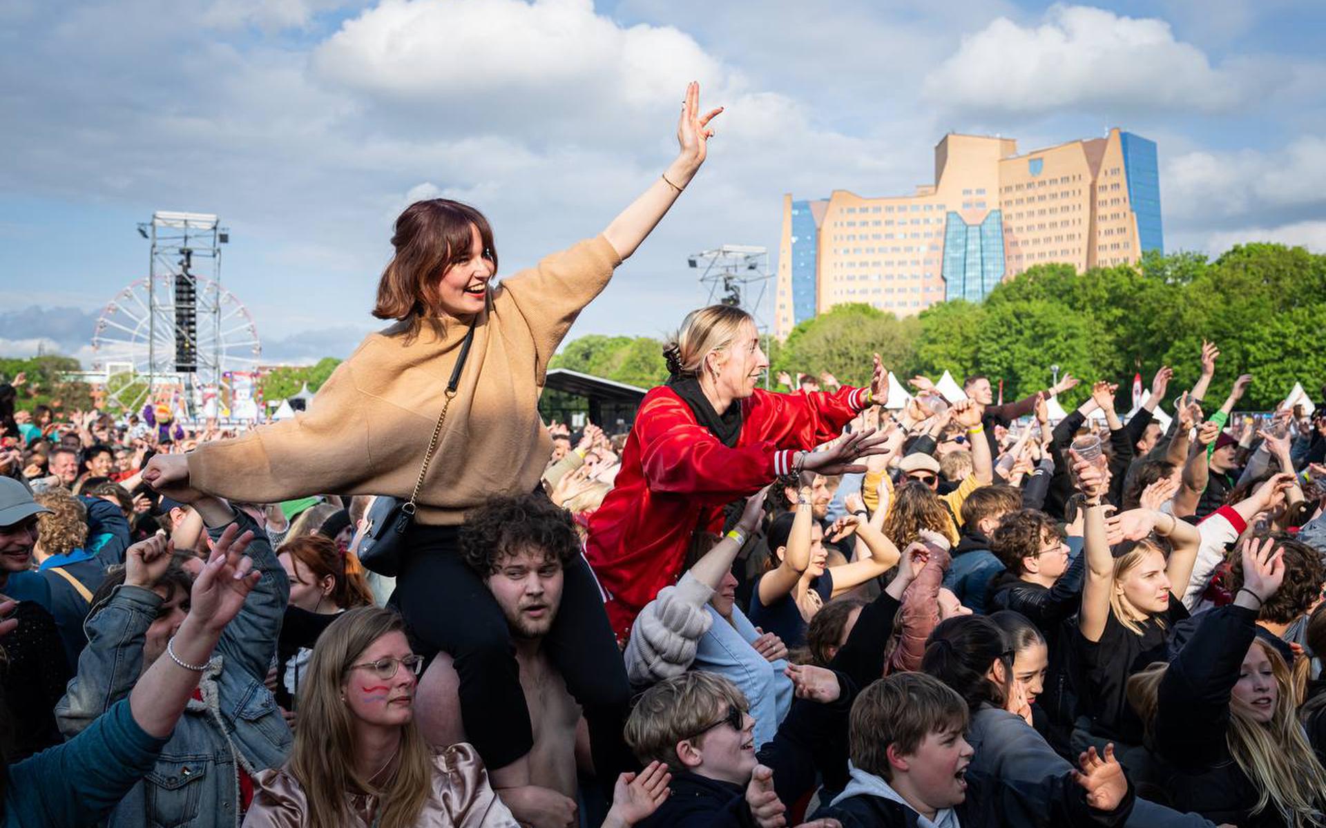 LIVE | Bekijk foto's van de Bevrijdingsfestivals in Groningen en Assen - Dagblad van het Noorden