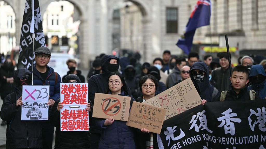 'Chinese studenten in buitenland worden in de gaten gehouden door China' - NOS