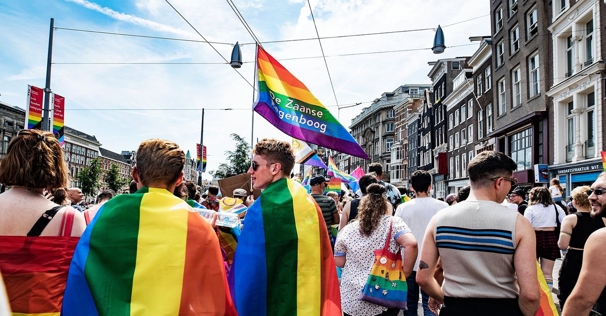 Queer Amsterdam weg bij Pride Walk na ophef over verbod Israëlische vlag - NRC