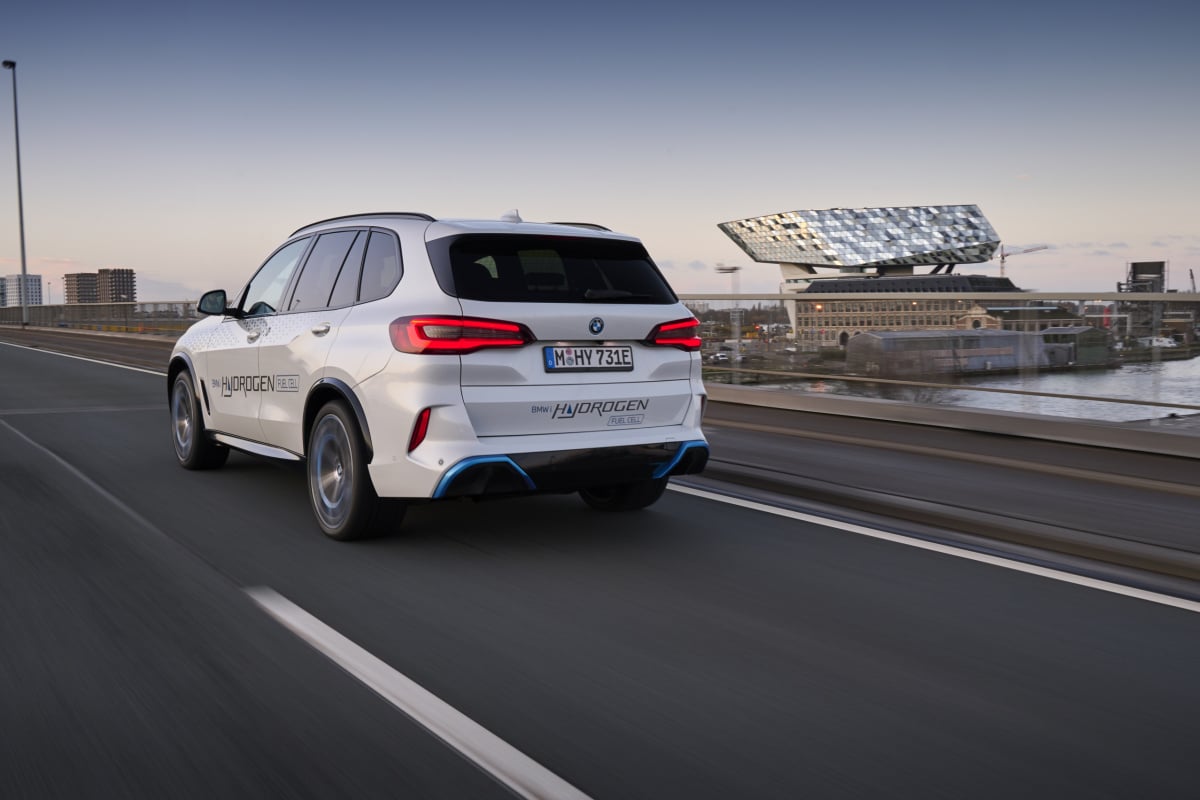 Nieuws: BMW neemt waterstofauto in productie