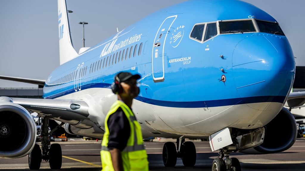 KLM kondigt reorganisatie aan: 'Pijnlijk voor elke KLM-collega'