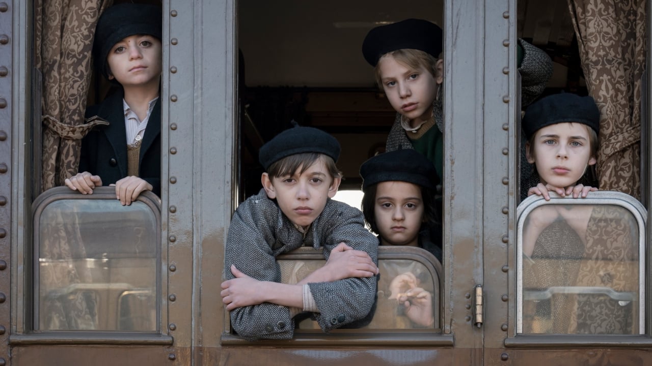 Beleef het hartverscheurende avontuur in 'The Children’s Train' op Netflix