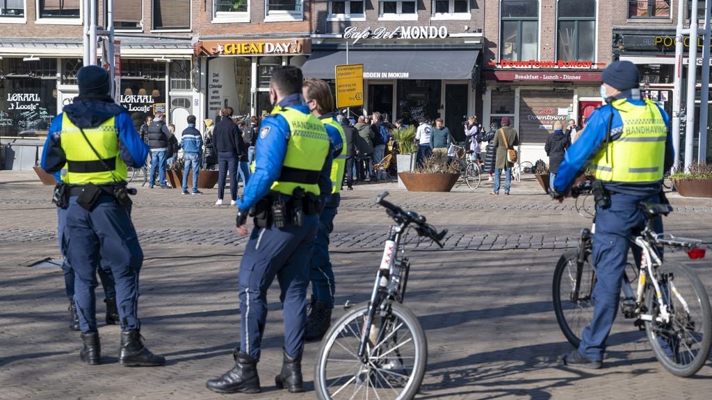 Kabinet: volgend jaar geen religieuze symbolen meer bij boa's