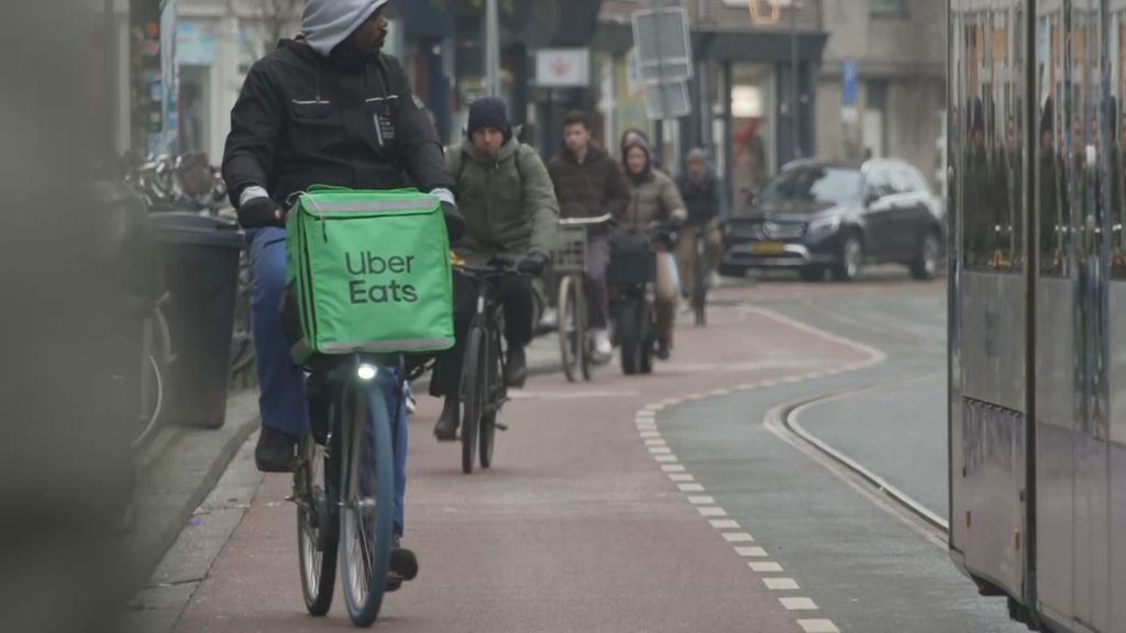 Laatste maaltijdbezorger stopt met zzp'ers